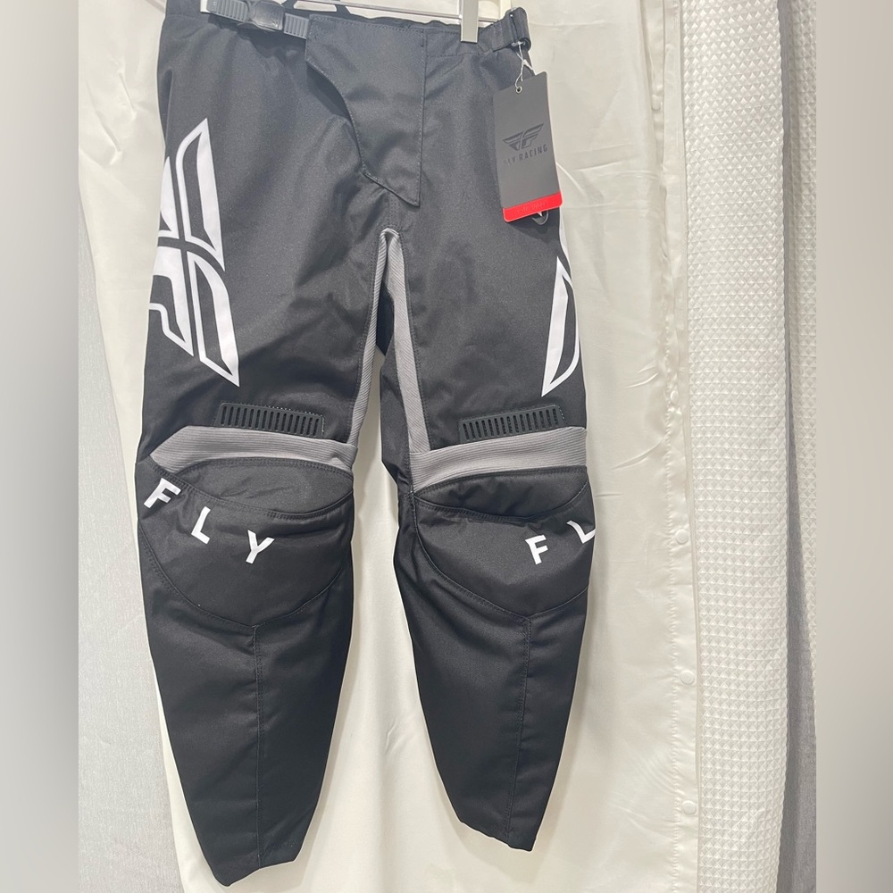 NWT: I Fly Racing F-16